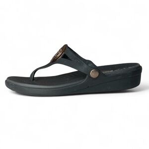CROCS Sanrah Liquid Metallic Thong Sandals Black Sandals, Women’s Sz 10